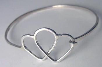 Double heart bracelet with hook